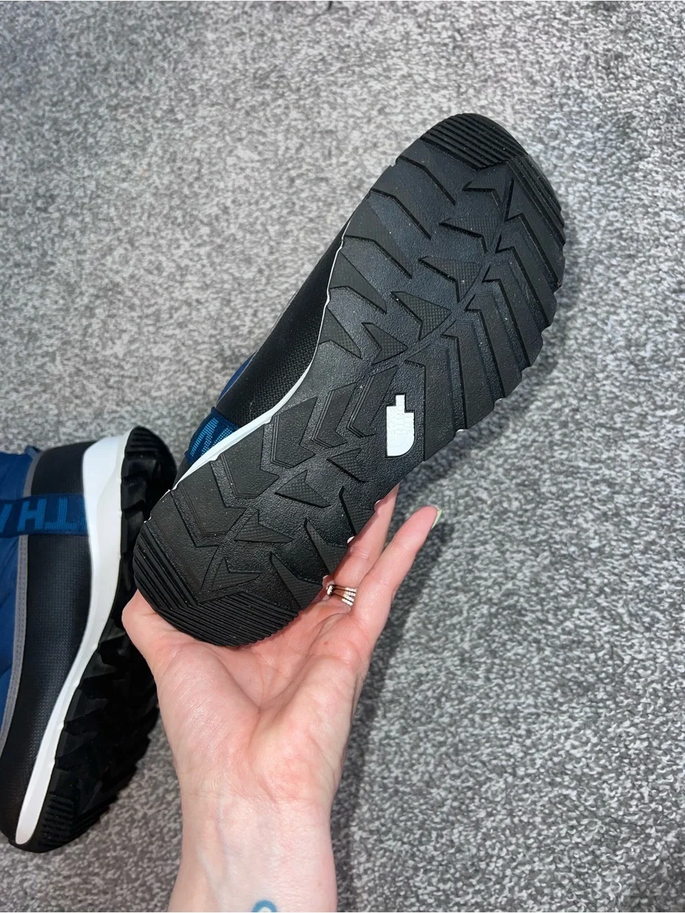 The North Face ThermobalITM Pull-On Waterproof kids size 3
